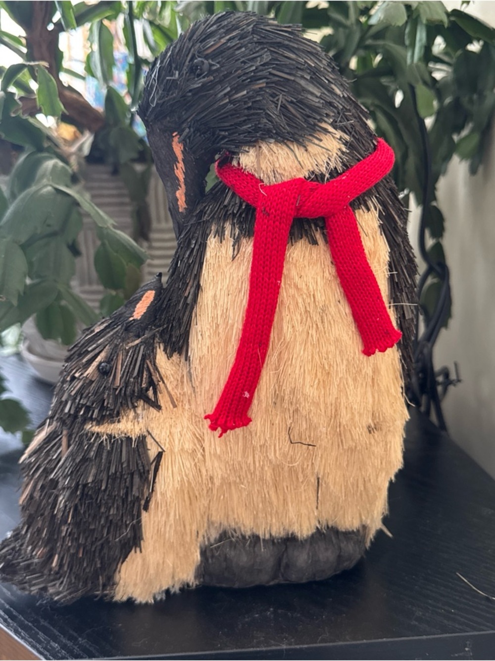 Vintage Large 10” Emperor Penguin W/Baby Buri Fiber Decorative Figurine Xmas